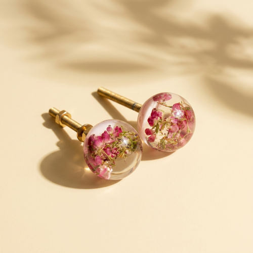 cabinet knob with flowers 1.png